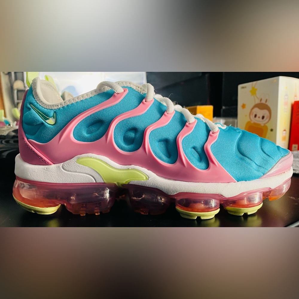 Nike Vapor Max Plus “Easter”🐰🐣Teal Pink Yellow VaporMax Plus Running Shoe 7.5W